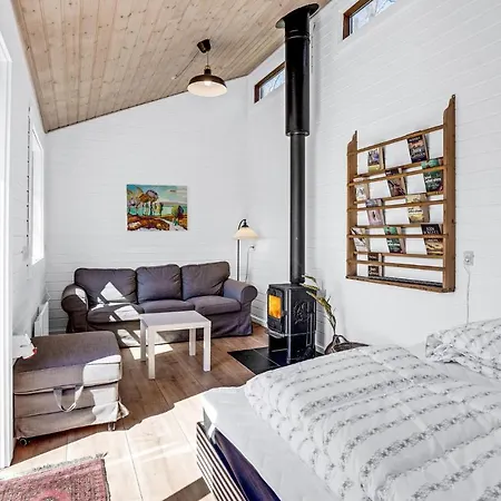 In With Wifi 別荘 *